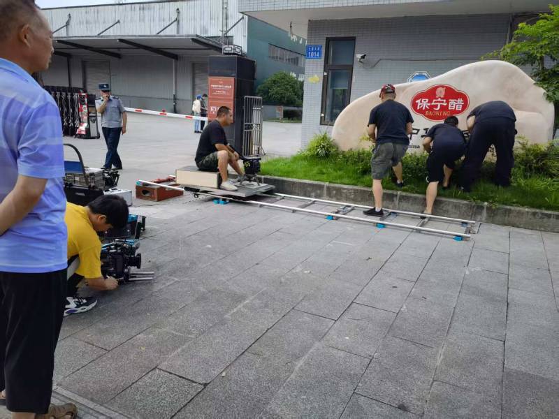 塔城市广告片拍摄公司核心优势：全流程服务，让品牌广告片省心更出彩